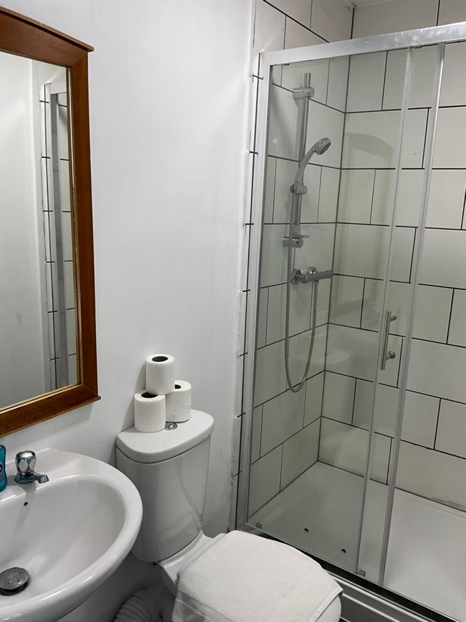 斯特林山林小屋酒店 伊斯特布恩 外观 照片